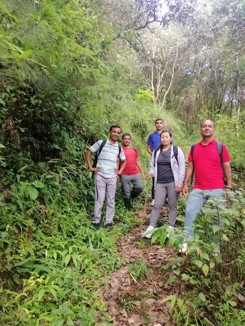 DSS Teachers Hiking 2082
