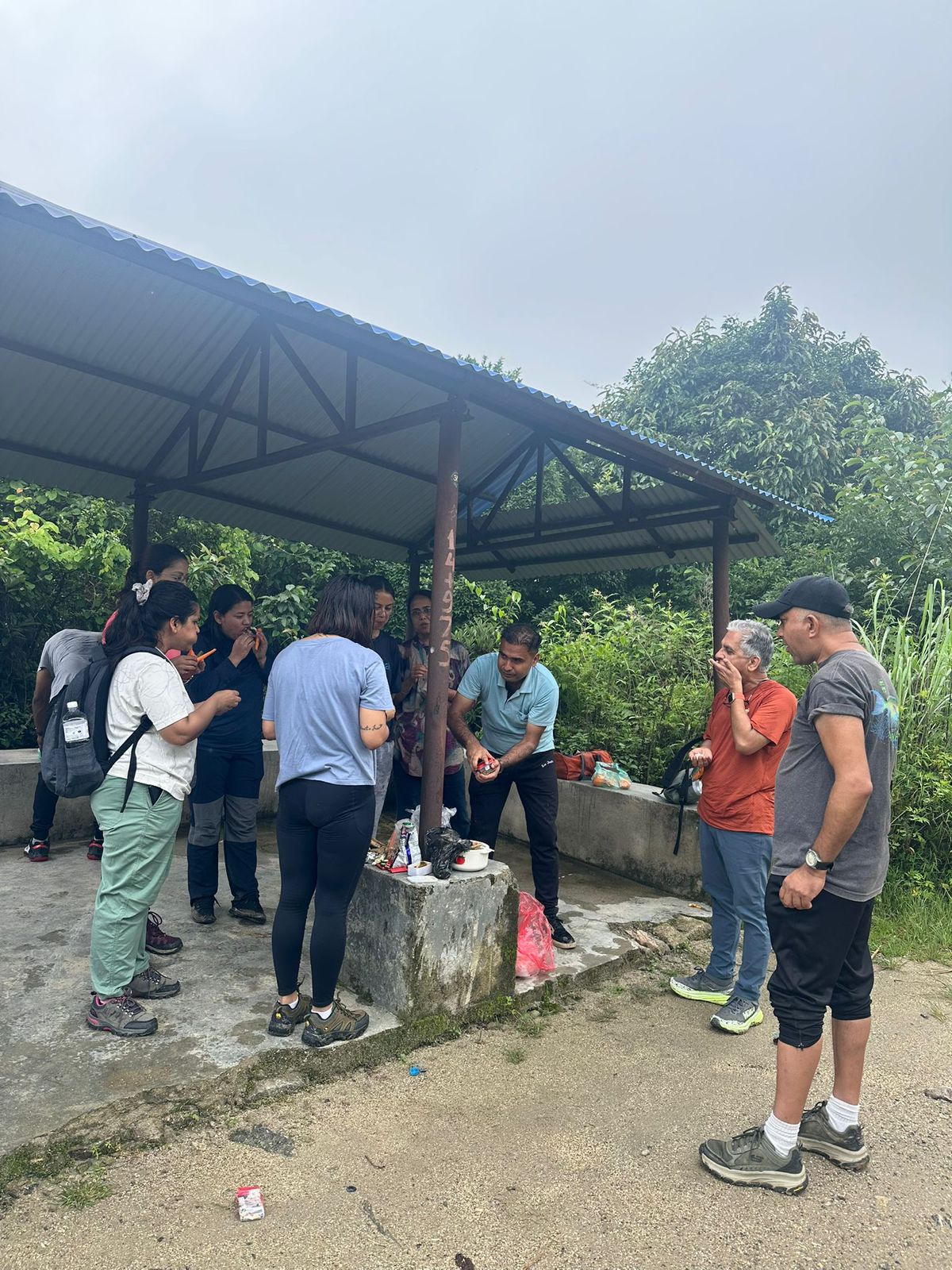 Hike to Chisapani