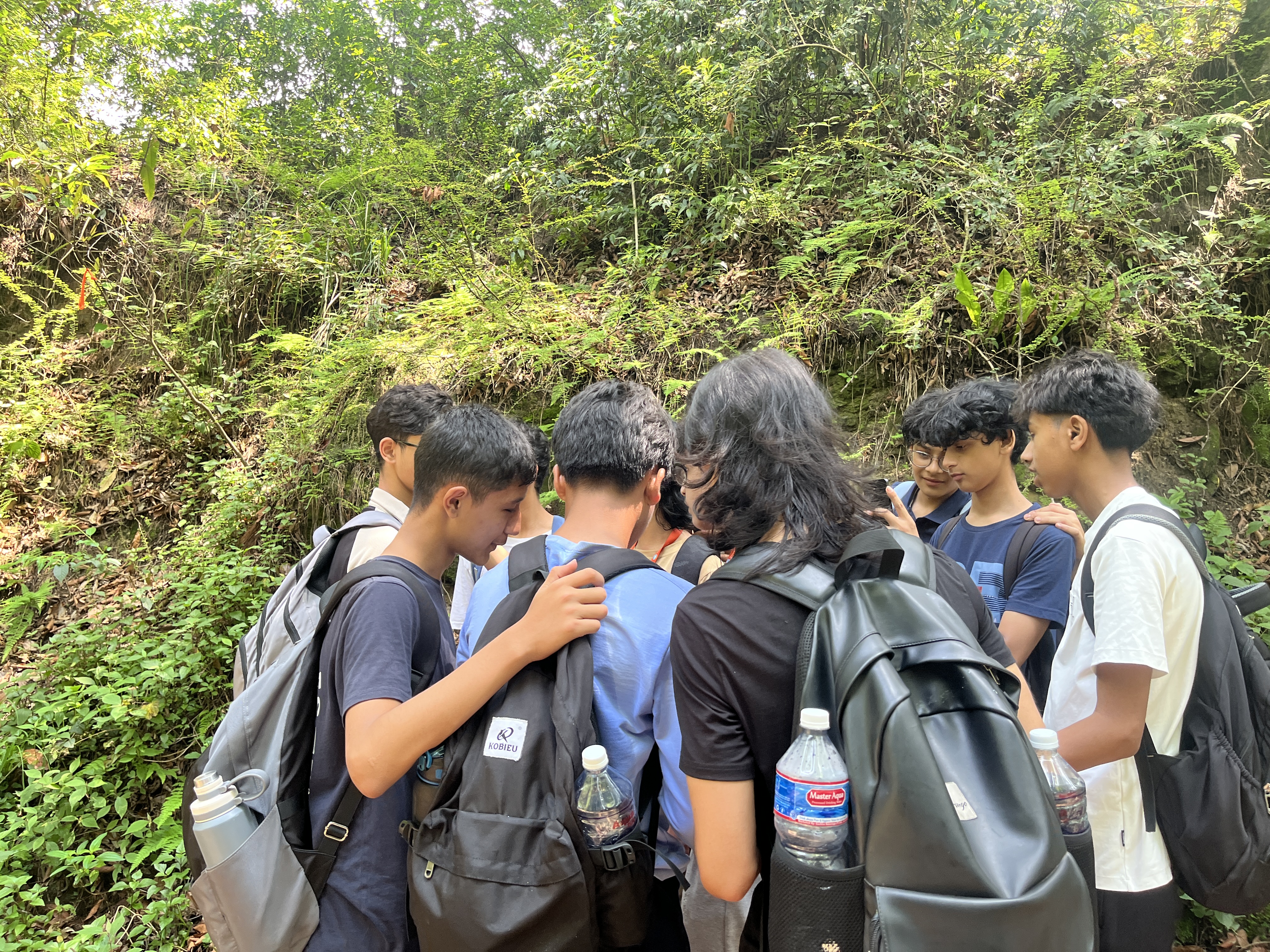 Hillwalking to Tarebhir