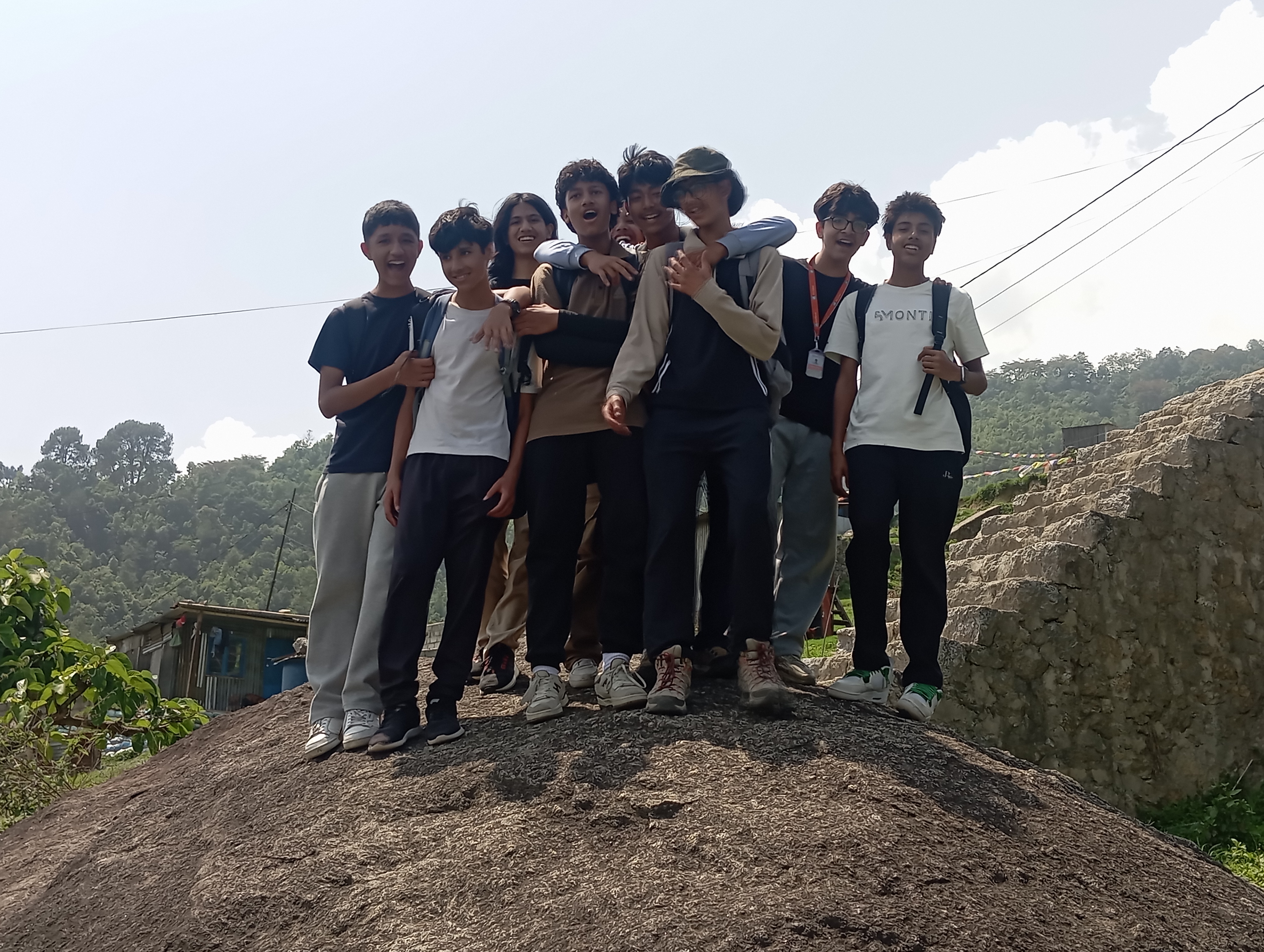 Hillwalking to Tarebhir
