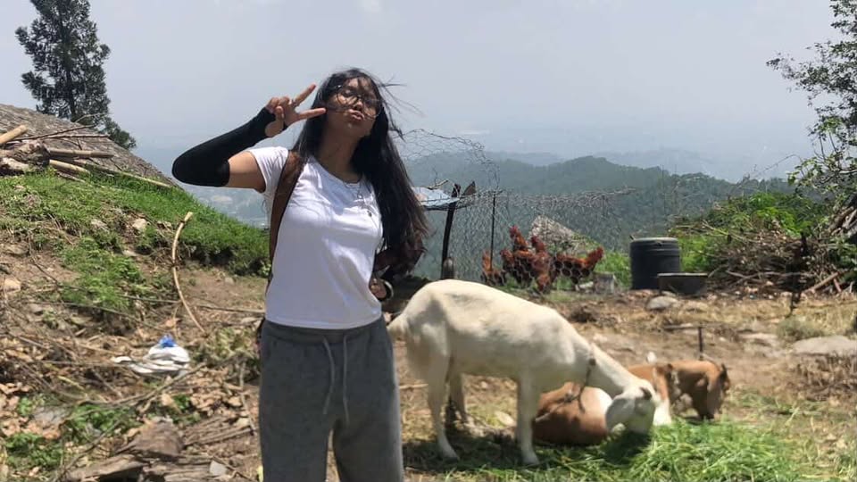 Hillwalking to Tarebhir